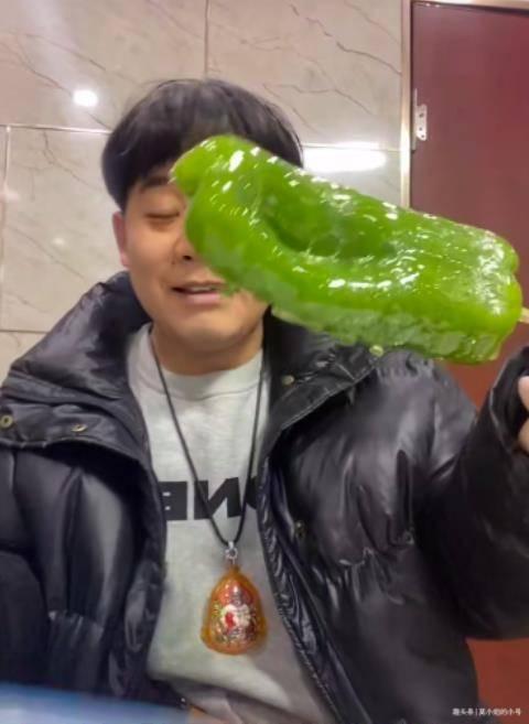 网红吃瓜胖子图片高清视频,趣味横生的美食瞬间