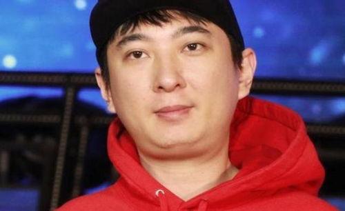 网红刚结婚就惨遭吃瓜,吃瓜群众纷纷围观